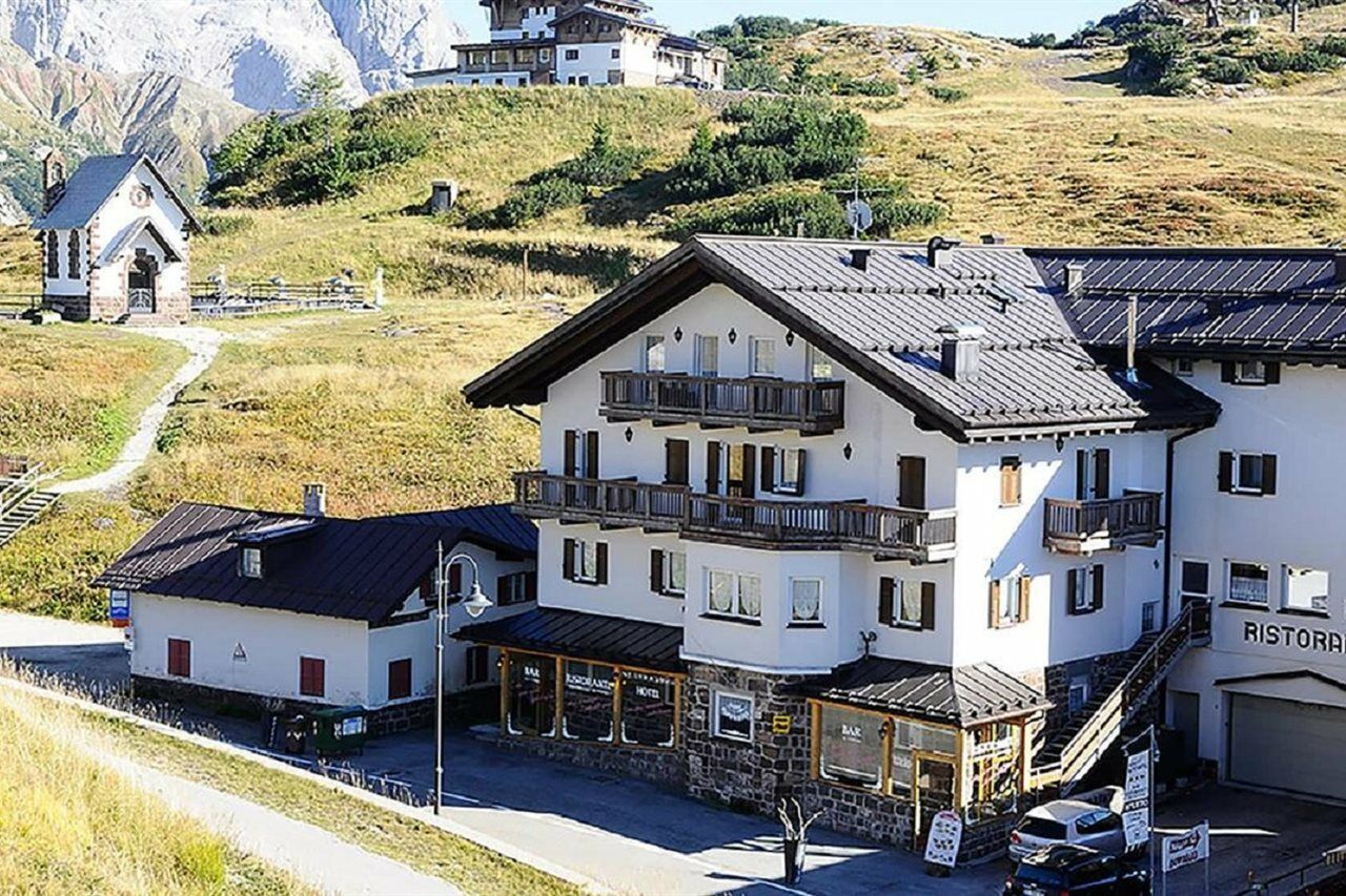 Hotel Alpenrose San Martino Di Castrozza Exterior foto
